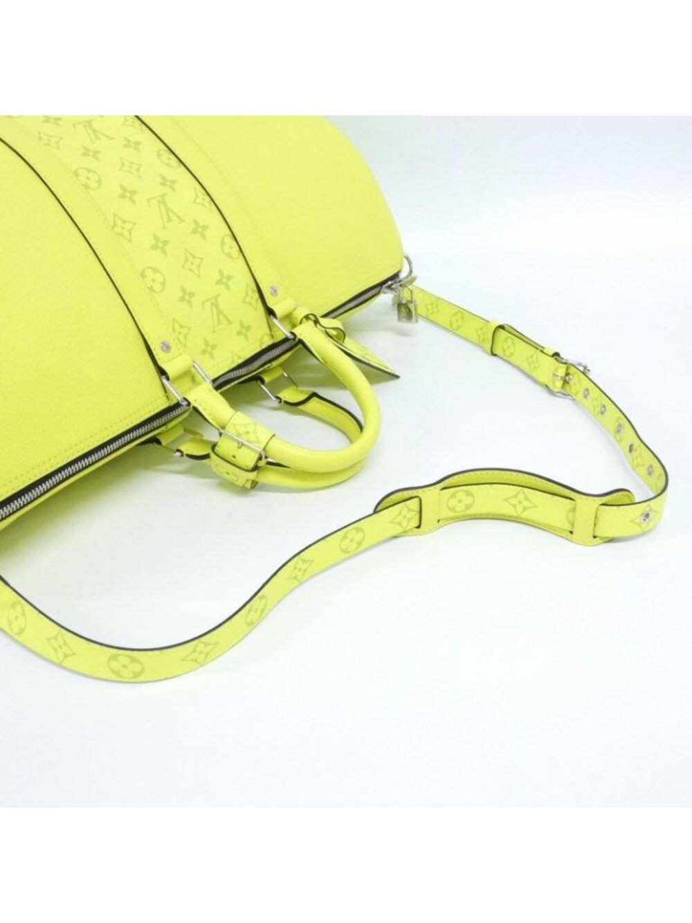 ★SOLD★ Louis Vuitton Taiga Llama Keepall Bandouliere Bag - Picture 7 of 8